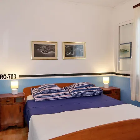 Holiday Neli - Iso305 By Interhome